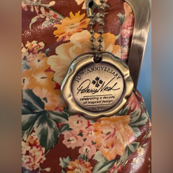 Patricia Nash Vintage Looking Floral Leather Bag With Kiss Lock- EUC - Picture 4 of 14